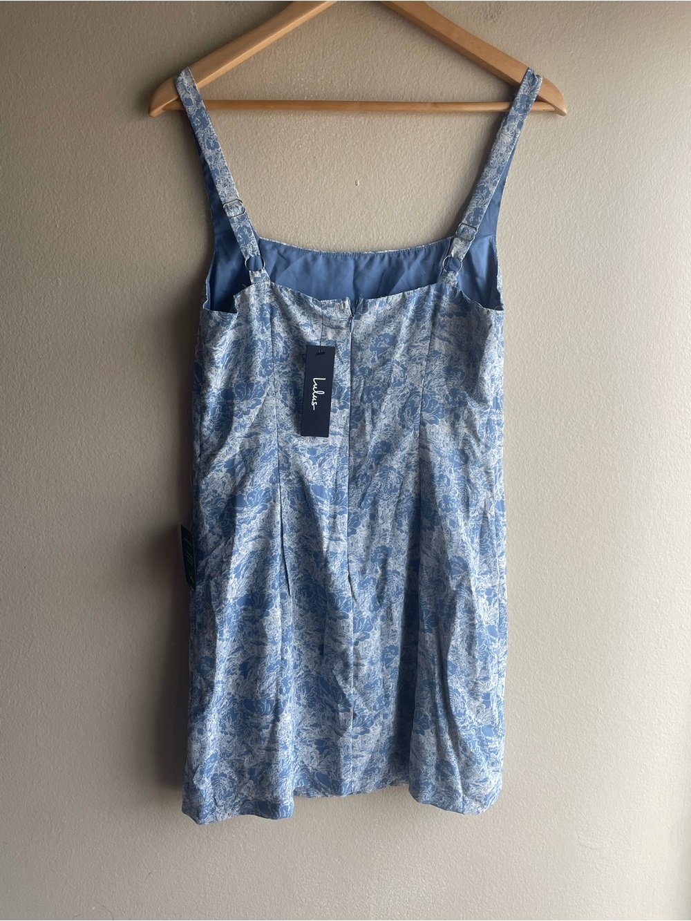 New Lulu's Women Blue and White Floral Midi Dress Size Medium - Picture 5 of 11